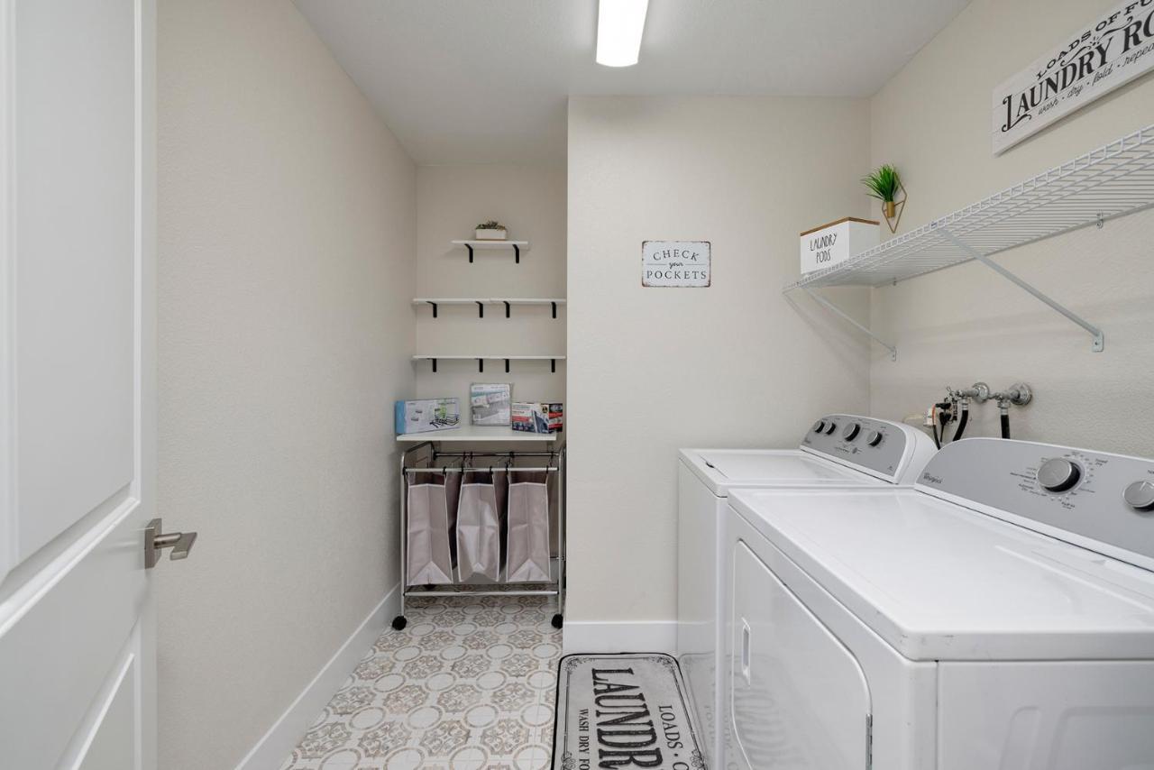 Single Story Minutes From Summerlin With Rv Parking & Dog Friendly Las Vegas Ngoại thất bức ảnh